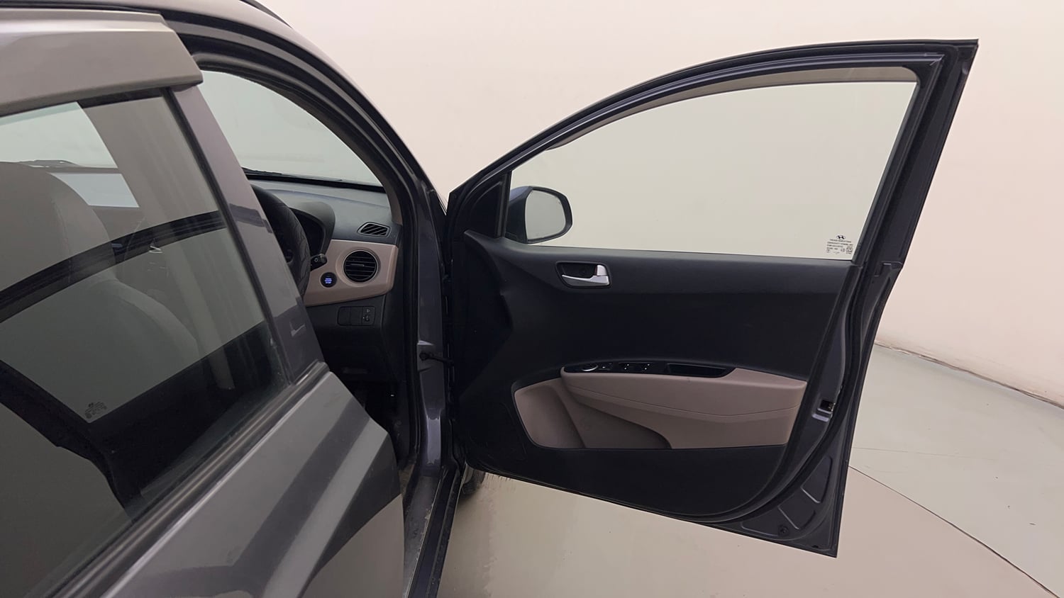 Used 2016 Hyundai Grand i10 Asta 1.2 Kappa VTVT (O) Petrol Manual interior RIGHT FRONT DOOR OPEN VIEW