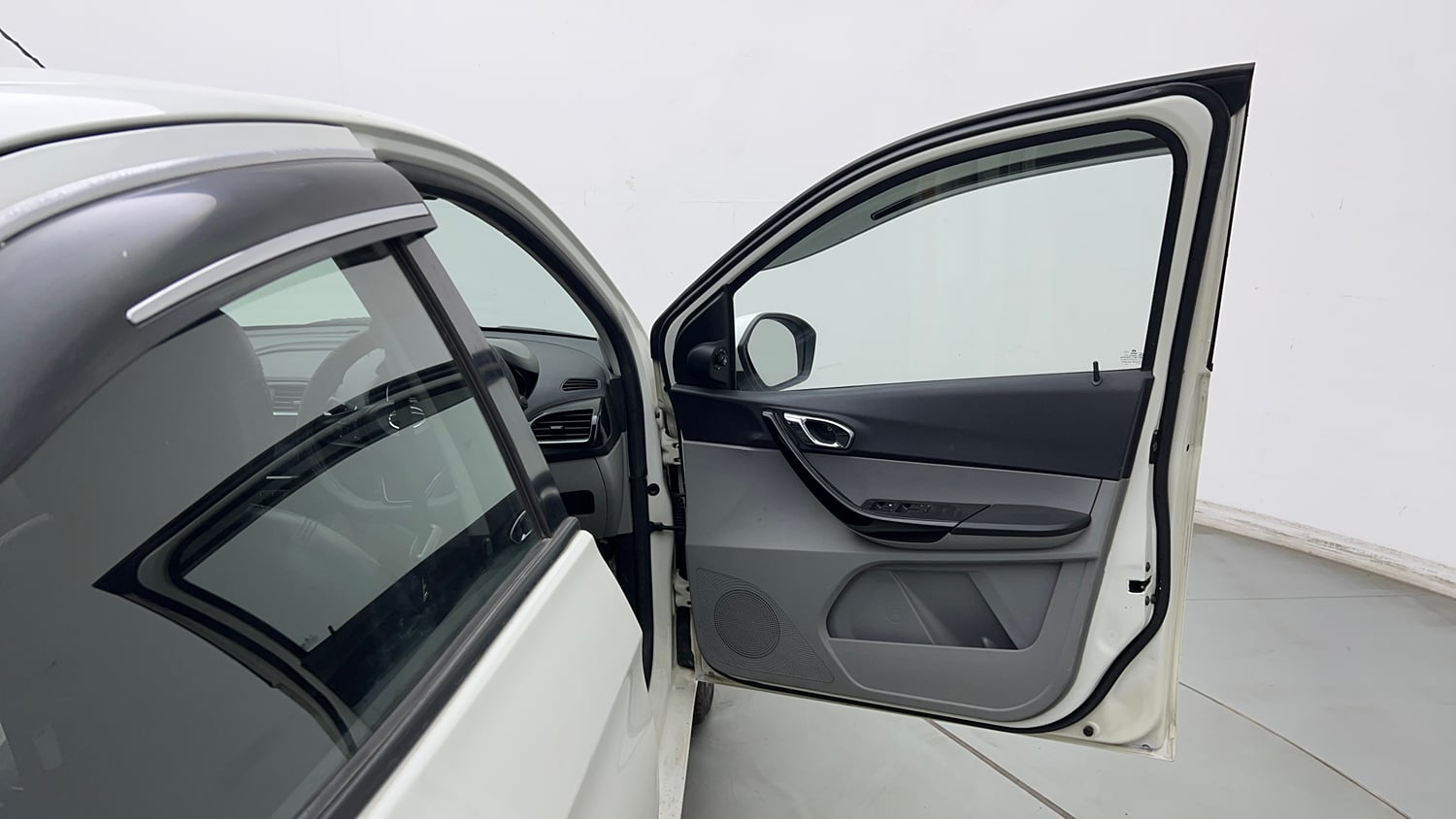 Used 2020 Tata Tiago XZA Petrol Automatic interior RIGHT FRONT DOOR OPEN VIEW