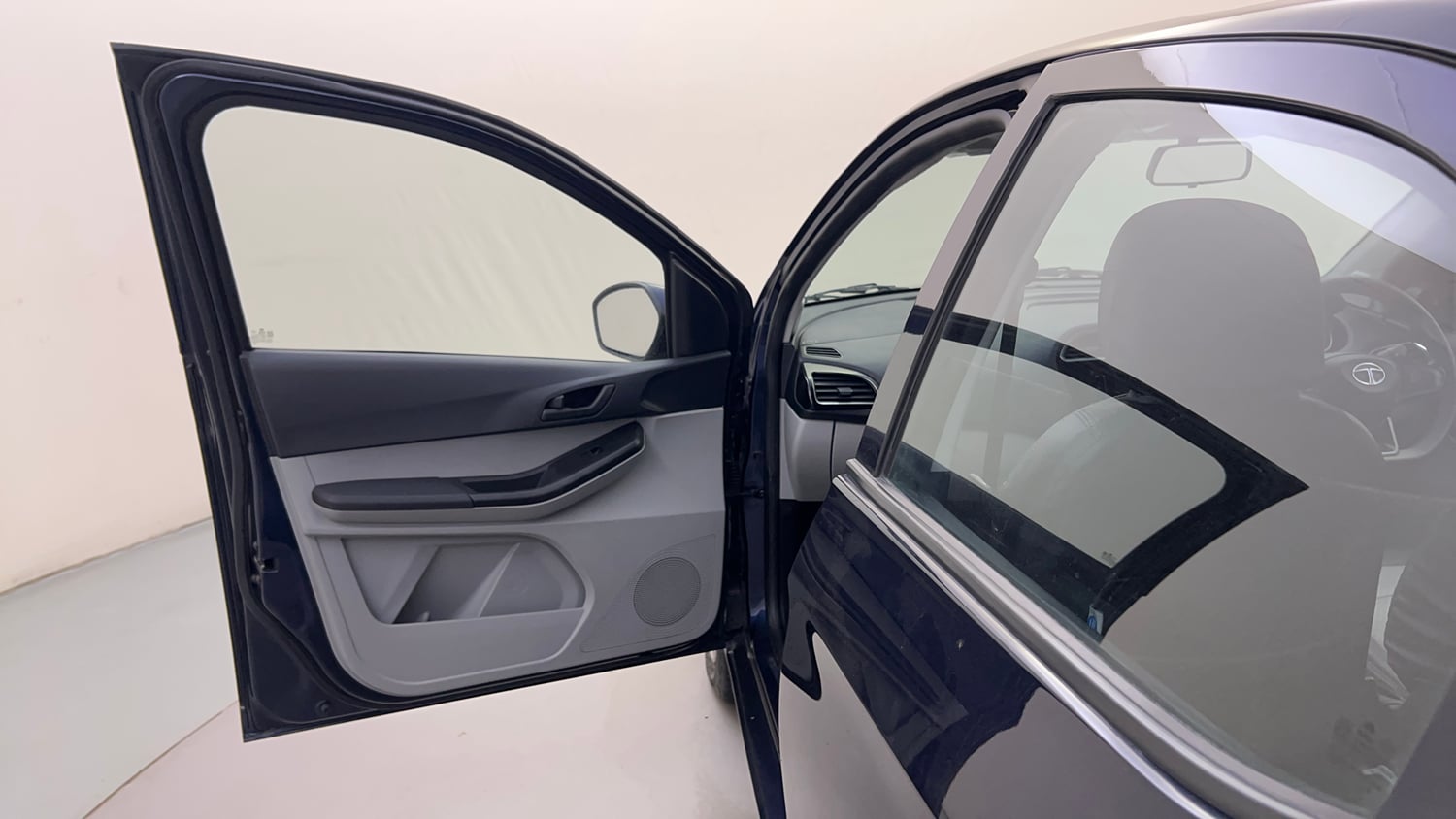 Used 2021 Tata Tiago XT Petrol Manual interior LEFT FRONT DOOR OPEN VIEW
