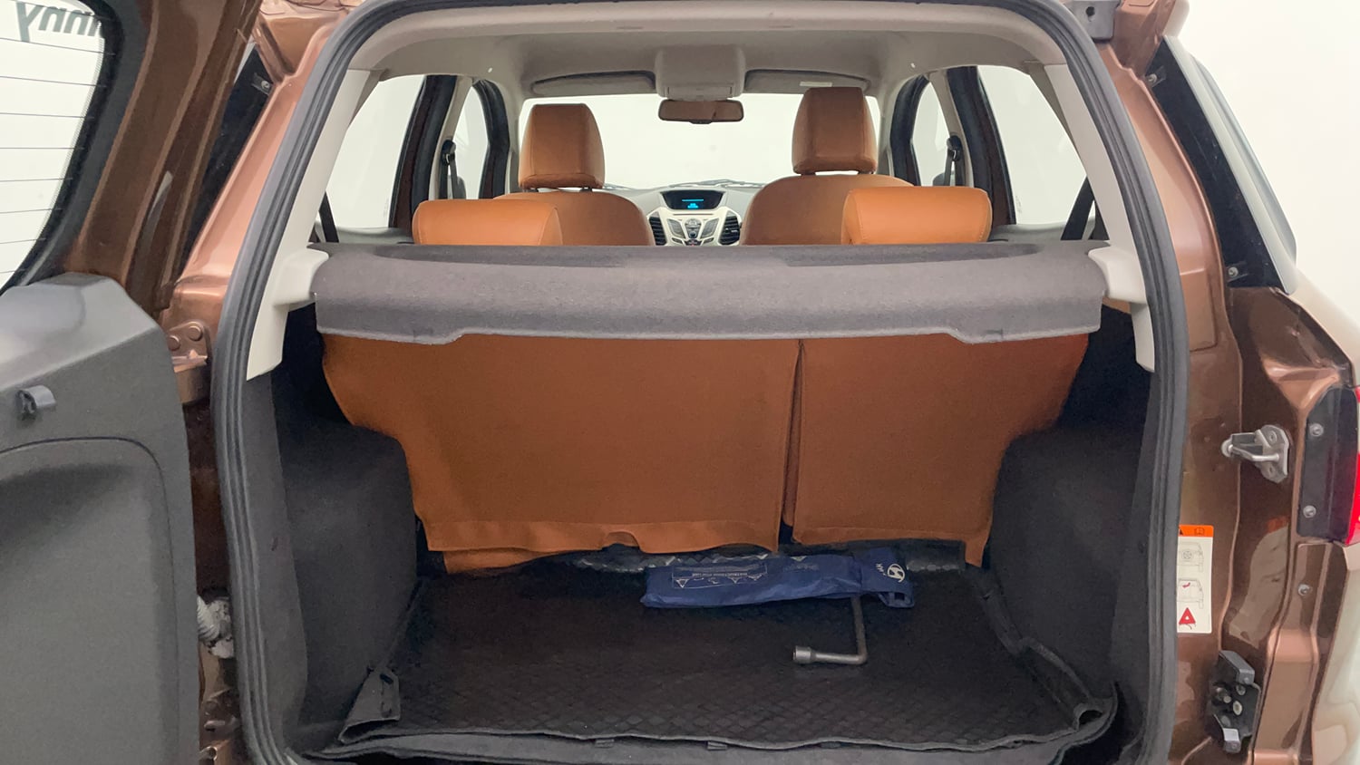 Used 2016 Ford EcoSport Titanium 1.5L Ti-VCT AT Petrol Automatic interior DICKY INSIDE VIEW