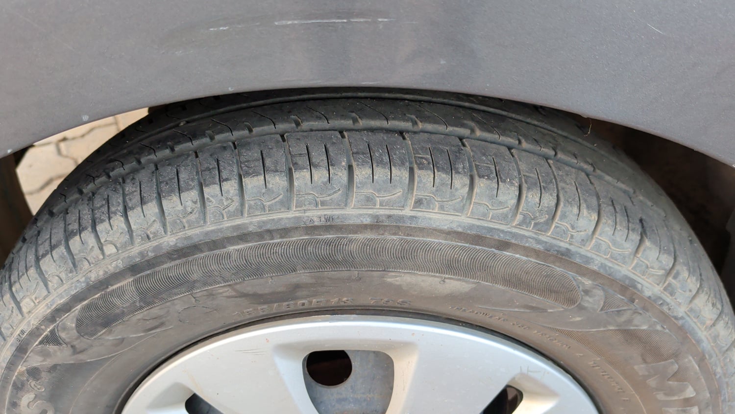 Used 2012 Hyundai i10 Sportz 1.2 Kappa2 Petrol Manual tyres LEFT FRONT TYRE TREAD VIEW