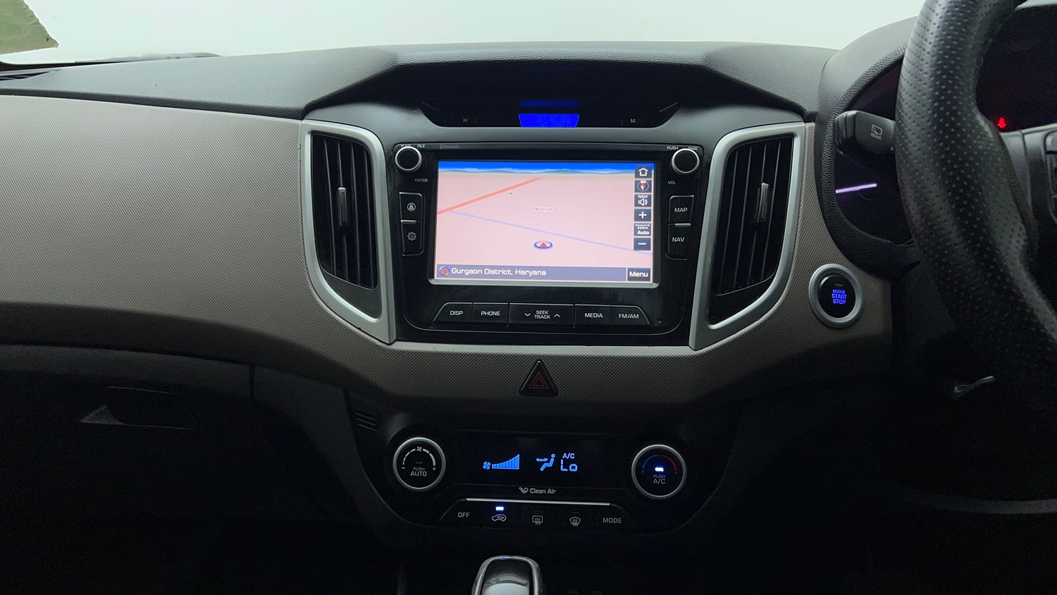 Used 2017 Hyundai Creta SX Plus 1.6 AT Petrol Petrol Automatic top_features Integrated (in-dash) music system