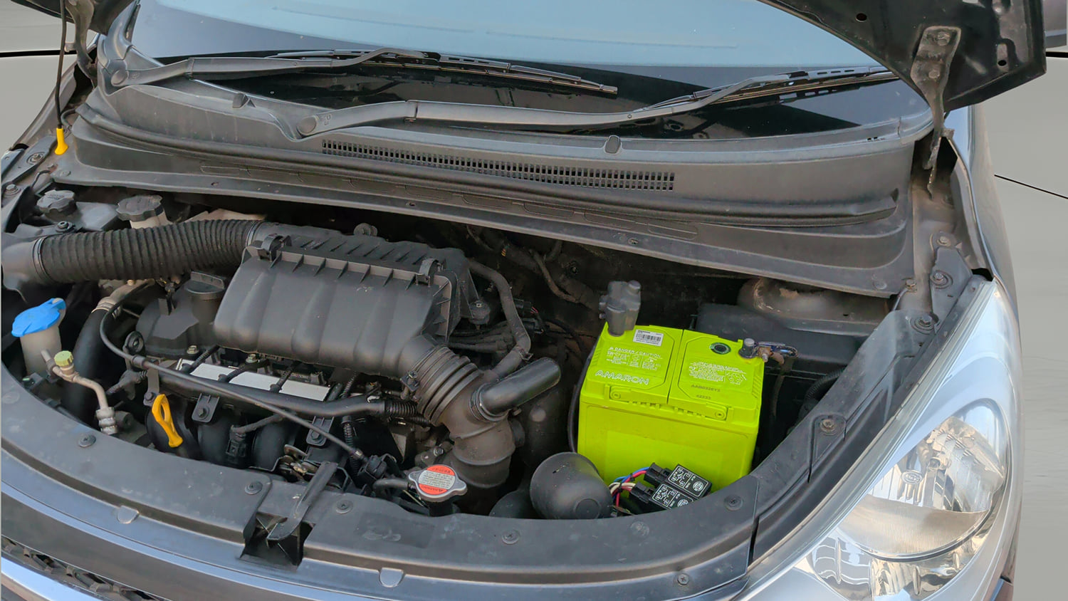 Used 2012 Hyundai i10 Sportz 1.2 Kappa2 Petrol Manual engine ENGINE LEFT SIDE VIEW