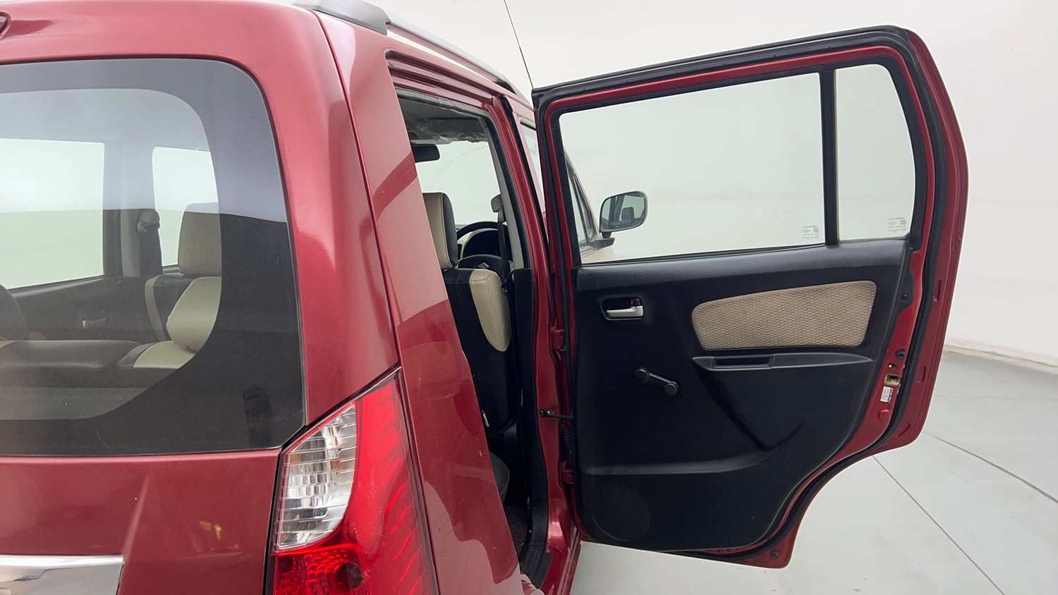 Used 2017 Maruti Suzuki Wagon R LXI CNG Cng Manual interior RIGHT REAR DOOR OPEN VIEW