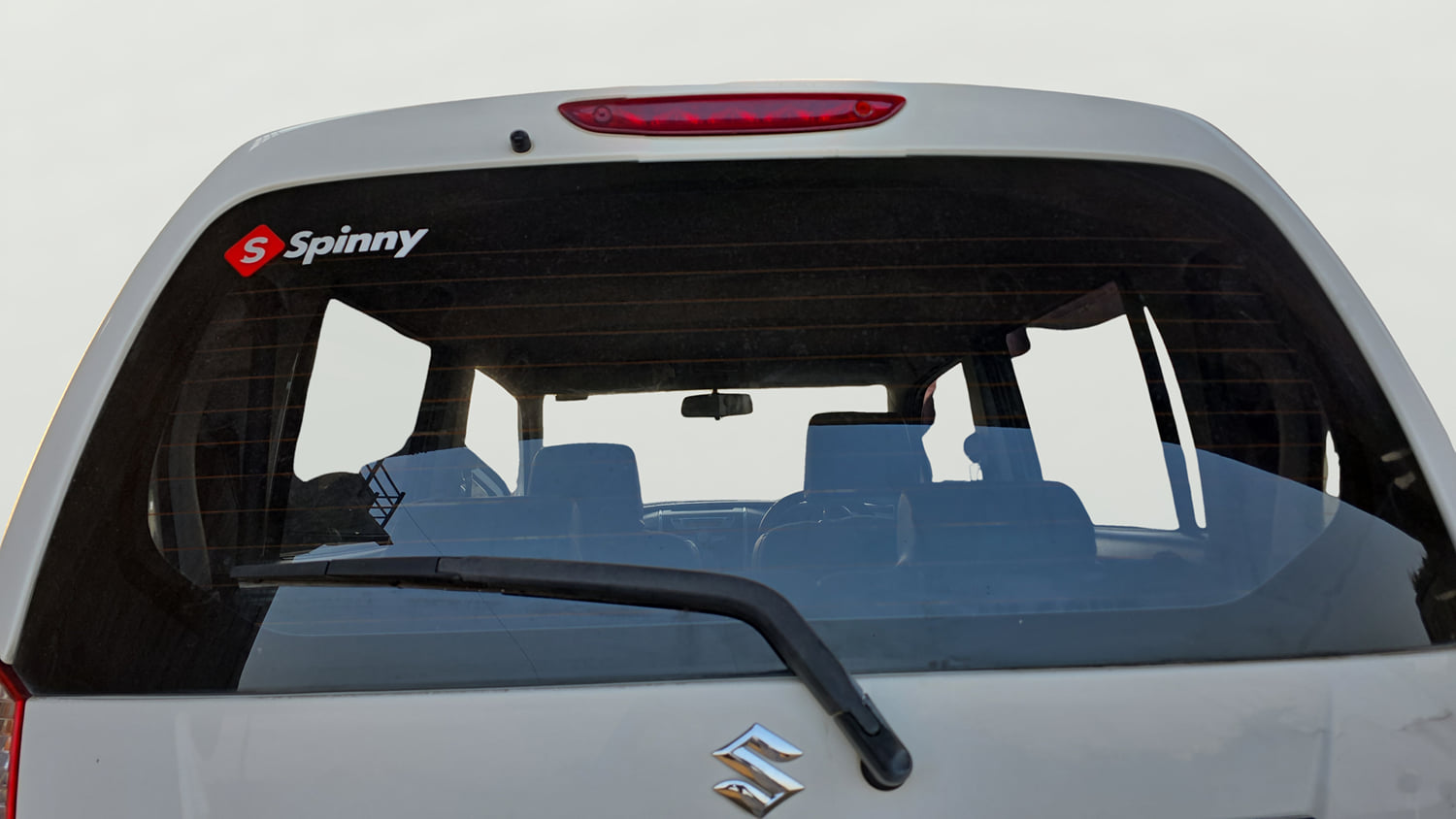 Used 2015 Maruti Suzuki Wagon R VXI Petrol Manual exterior BACK WINDSHIELD VIEW