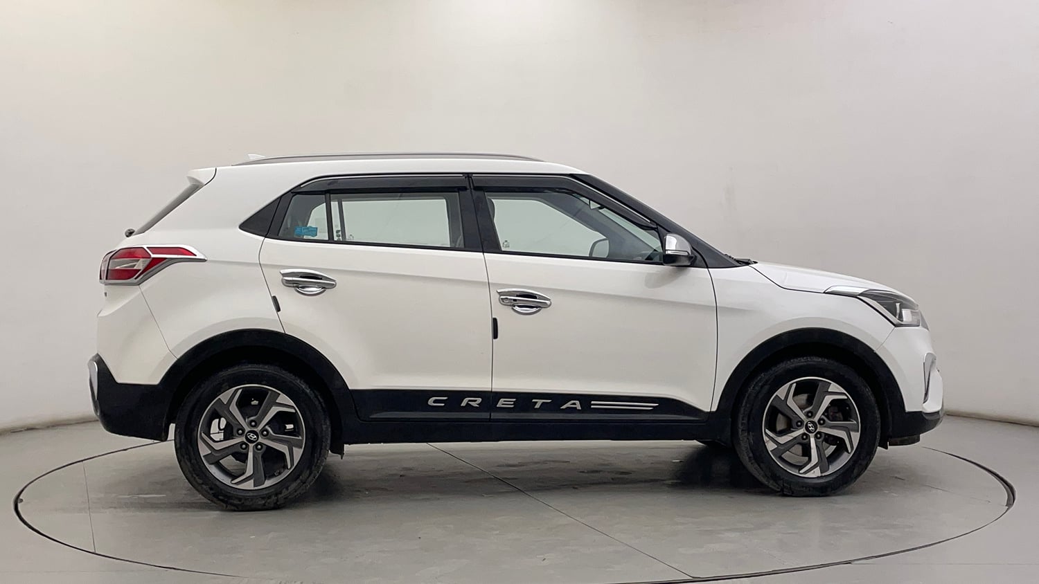 Used 2019 Hyundai Creta SX 1.6 (O) Petrol Petrol Manual exterior RIGHT SIDE VIEW