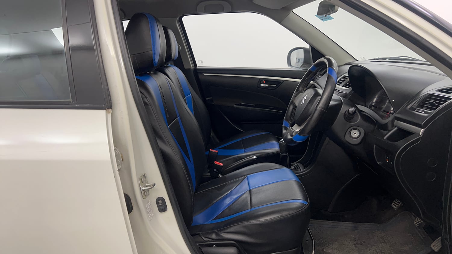 Used 2013 Maruti Suzuki Swift VXi Petrol Manual interior RIGHT SIDE FRONT DOOR CABIN VIEW