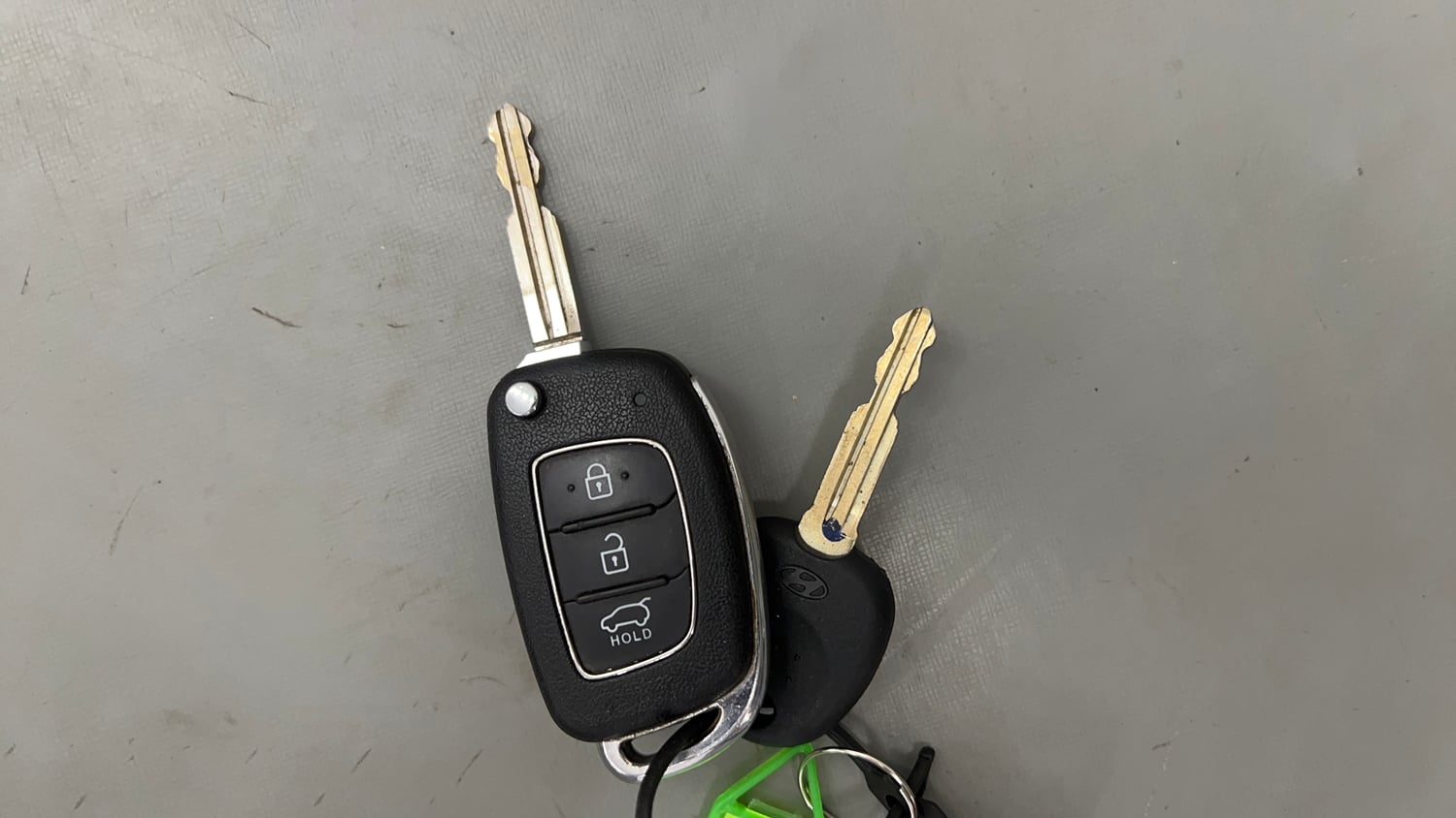 Used 2016 Hyundai Elite i20 Sportz 1.2 Petrol Manual extra CAR KEY VIEW