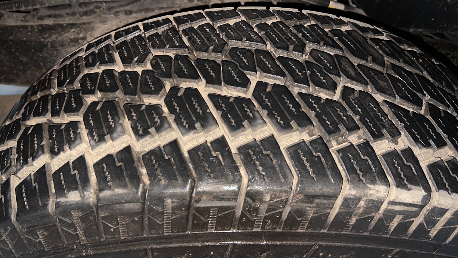 Used 2024 Mahindra Thar LX Hard Top Diesel MT RWD Diesel Manual tyres RIGHT REAR TYRE TREAD VIEW