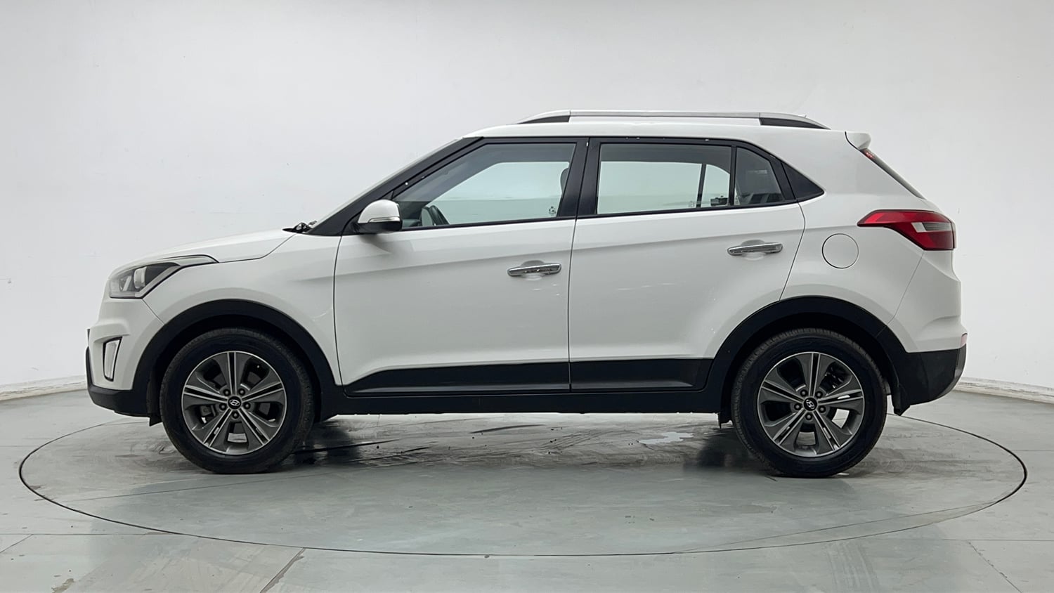 Used 2017 Hyundai Creta SX Plus 1.6 AT Petrol Petrol Automatic exterior LEFT SIDE VIEW