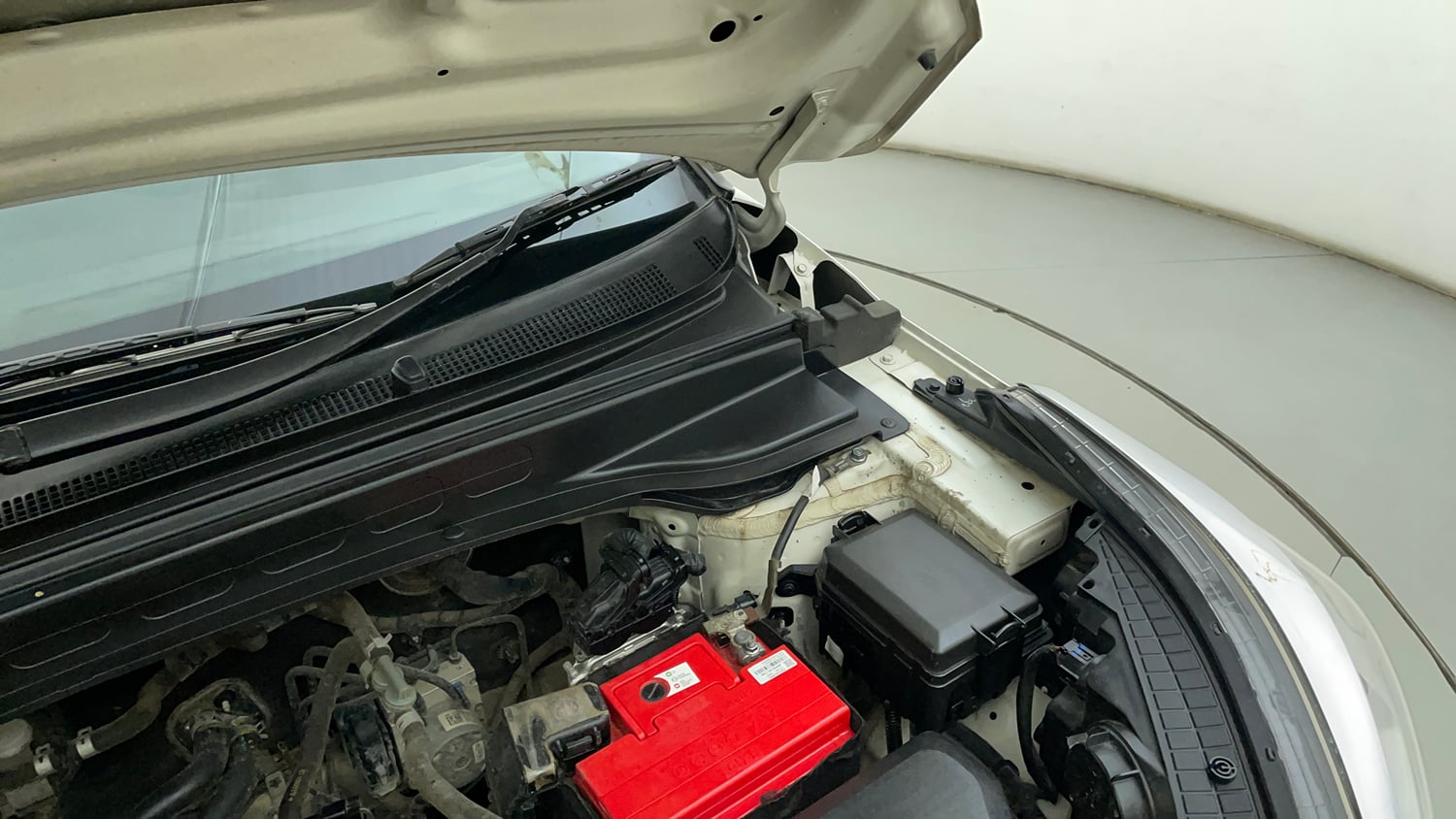 Used 2019 Hyundai Creta SX 1.6 (O) Petrol Petrol Manual engine ENGINE LEFT SIDE HINGE & APRON VIEW