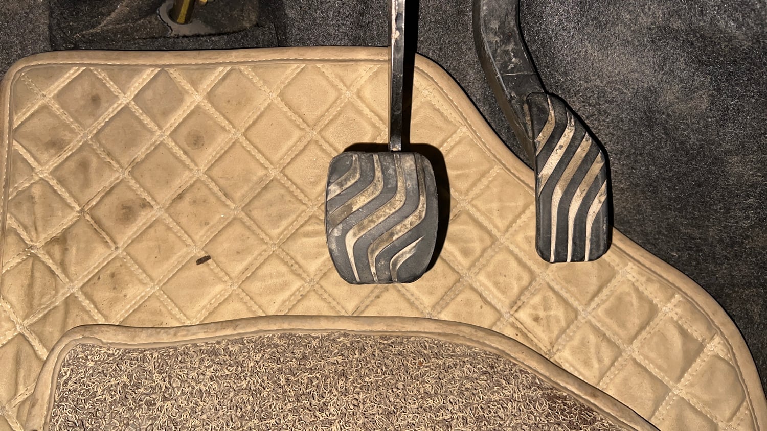Used 2019 Renault Kwid 1.0 RXT AMT Opt Petrol Automatic interior PEDALS VIEW