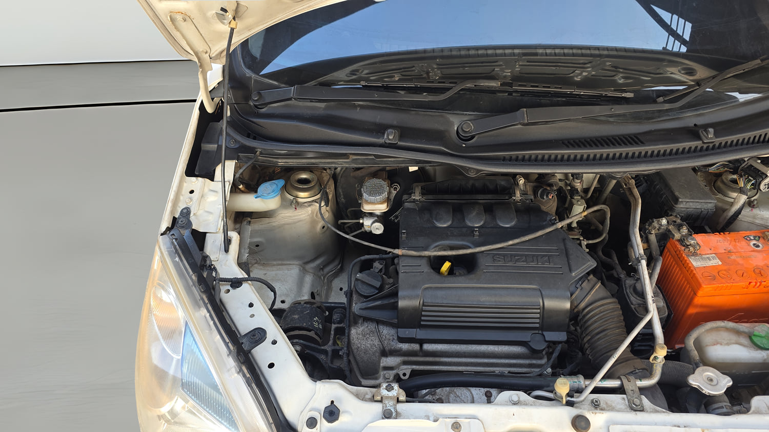 Used 2015 Maruti Suzuki Wagon R VXI Petrol Manual engine ENGINE RIGHT SIDE VIEW