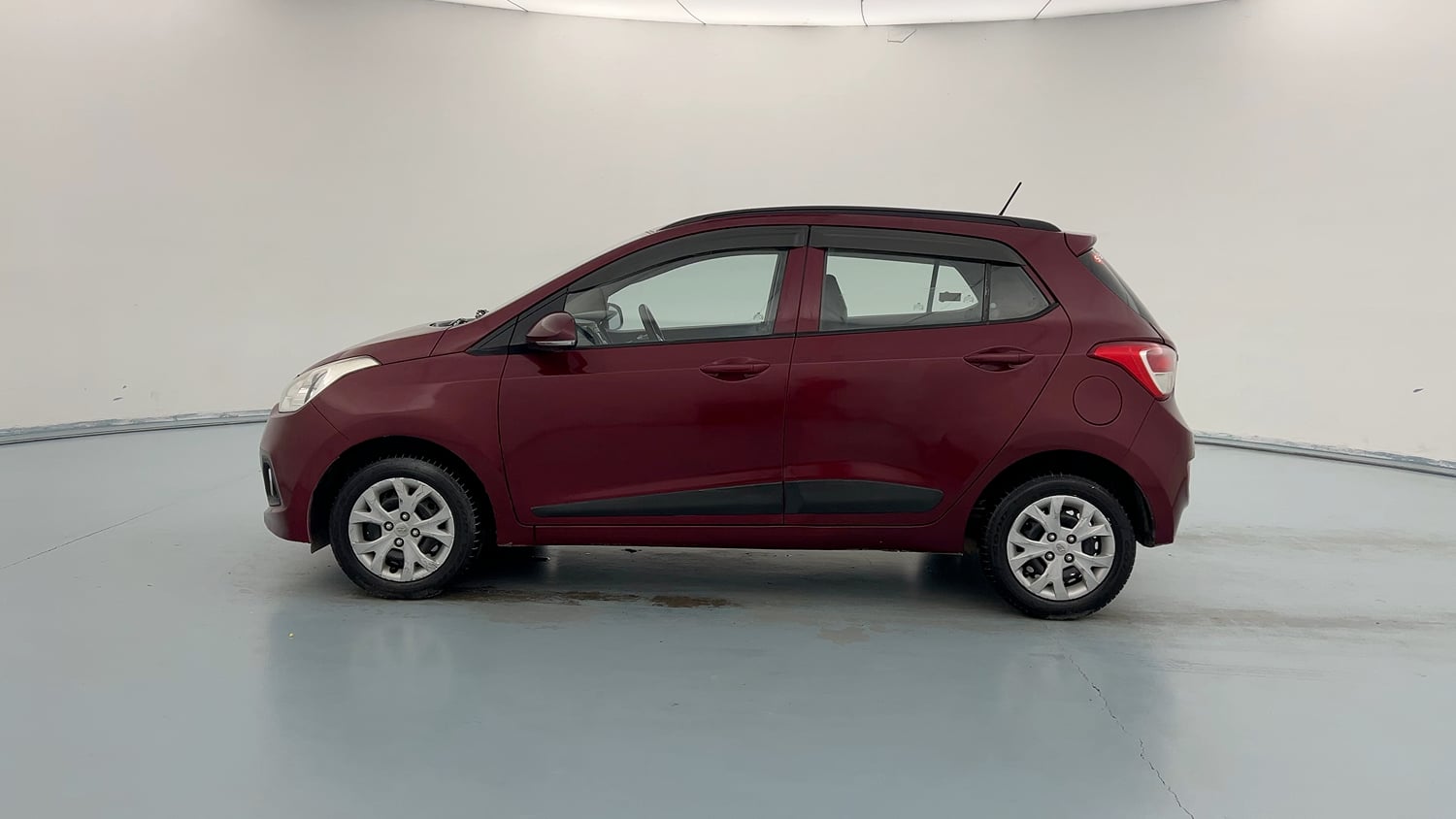 Used 2016 Hyundai Grand i10 Sportz 1.2 Kappa VTVT Petrol Manual exterior LEFT SIDE VIEW