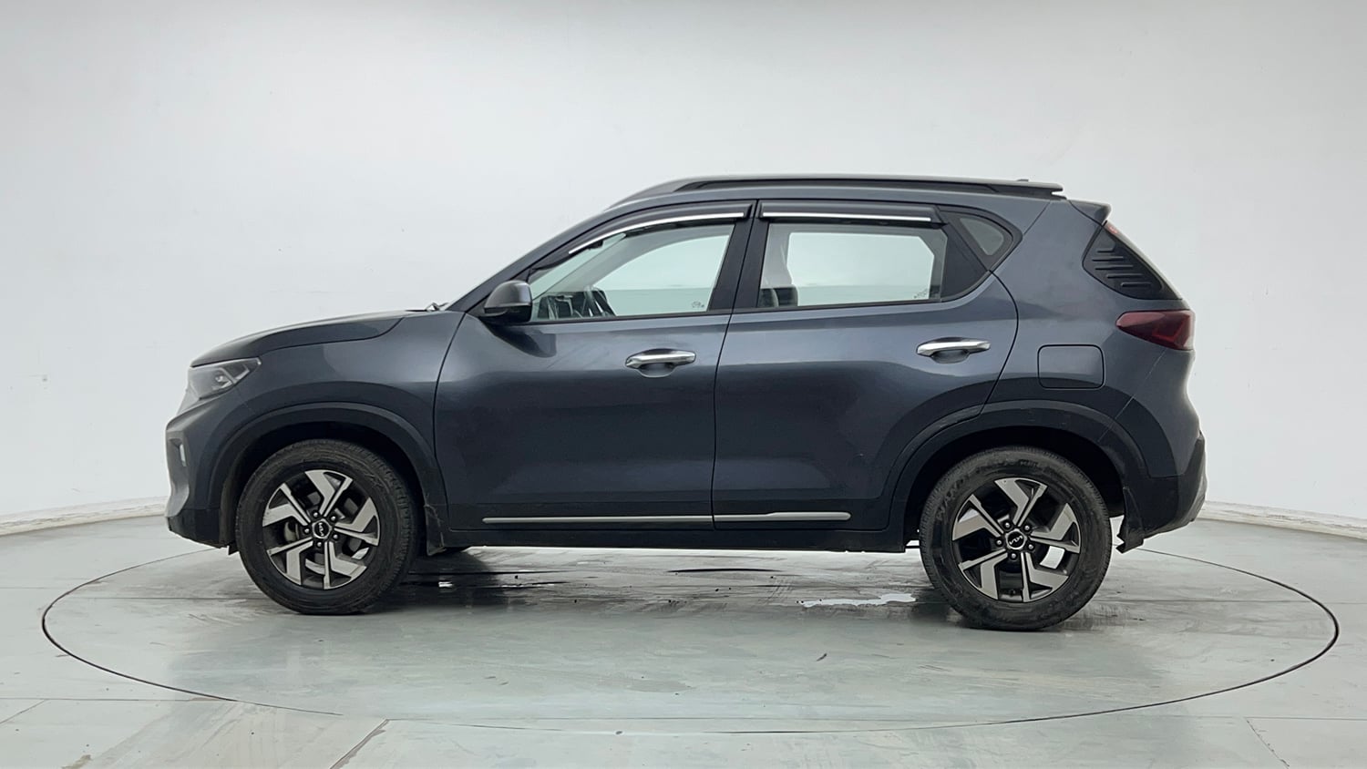 Used 2023 Kia Sonet HTX 1.0 Turbo Petrol DCT Petrol Automatic exterior LEFT SIDE VIEW