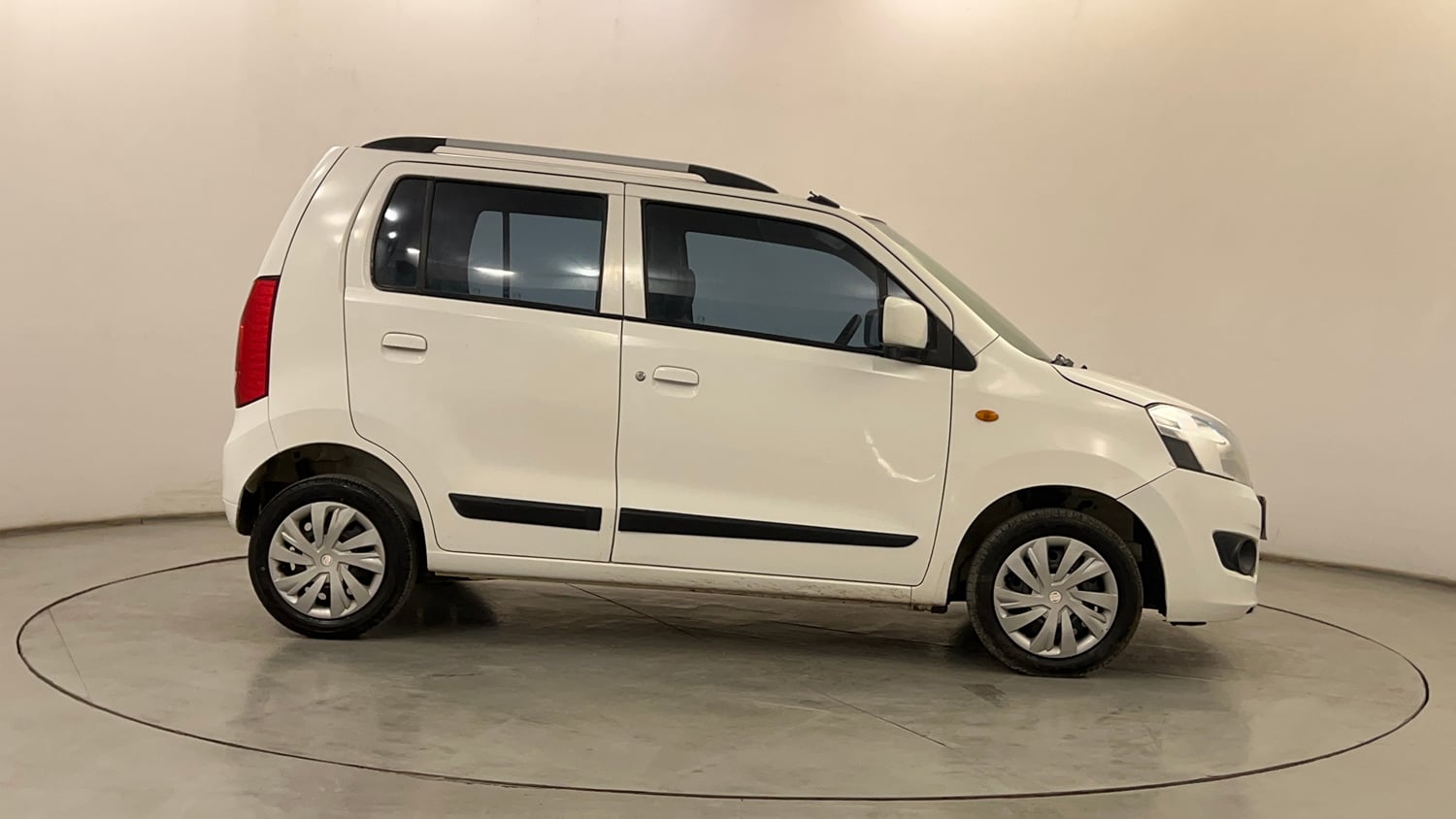 Used 2017 Maruti Suzuki Wagon R 1.0 VXI AMT (O) Petrol Automatic exterior RIGHT SIDE VIEW