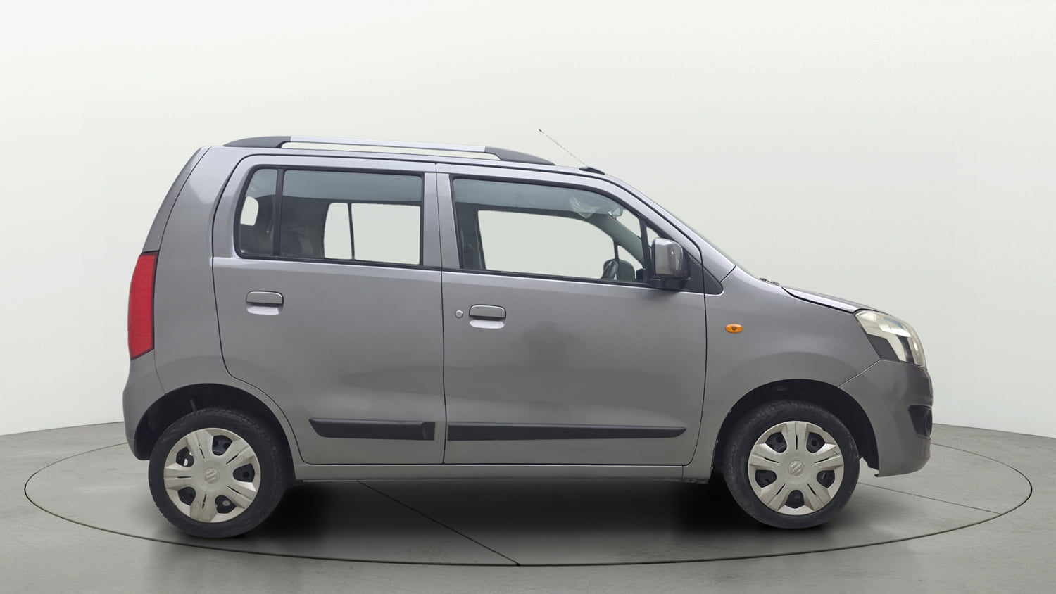 Used 2017 Maruti Suzuki Wagon R VXI Petrol Manual exterior RIGHT SIDE VIEW