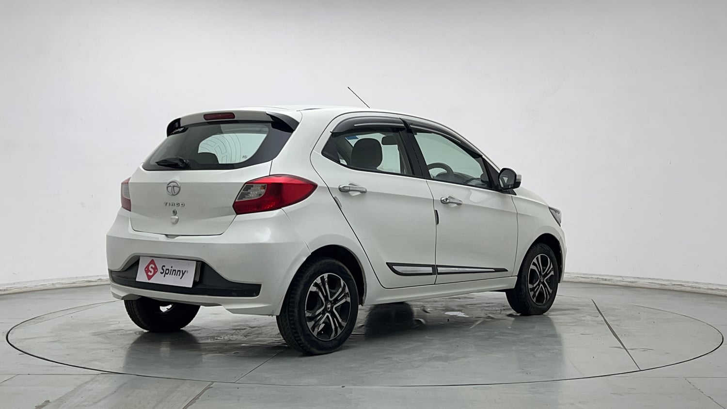 Used 2020 Tata Tiago XZA Petrol Automatic exterior RIGHT REAR CORNER VIEW