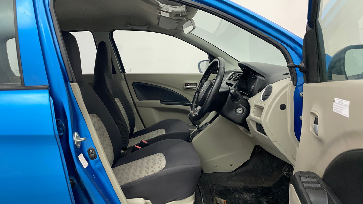 Used 2016 Maruti Suzuki Celerio VXi AMT Petrol Automatic interior RIGHT SIDE FRONT DOOR CABIN VIEW