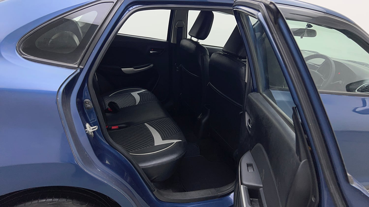 Used 2016 Maruti Suzuki Baleno Delta 1.2 AT Petrol Automatic interior RIGHT SIDE REAR DOOR CABIN VIEW