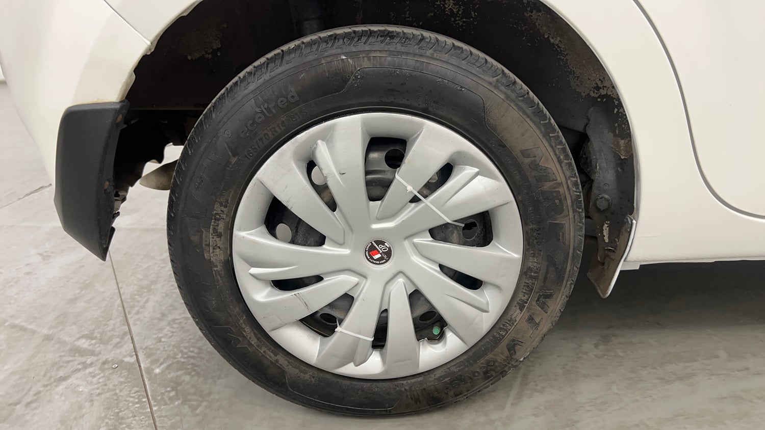 Used 2023 Maruti Suzuki Wagon R ZXI 1.2 Petrol Manual tyres RIGHT REAR TYRE RIM VIEW