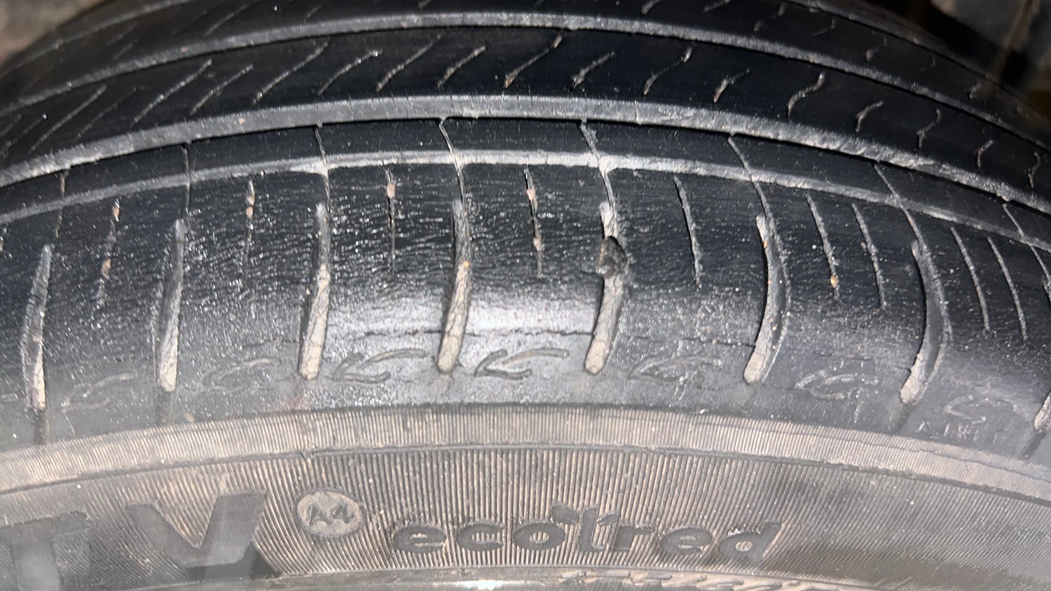 Used 2019 Tata Tiago Revotron XZ Plus Dual Tone Petrol Manual tyres LEFT REAR TYRE TREAD VIEW
