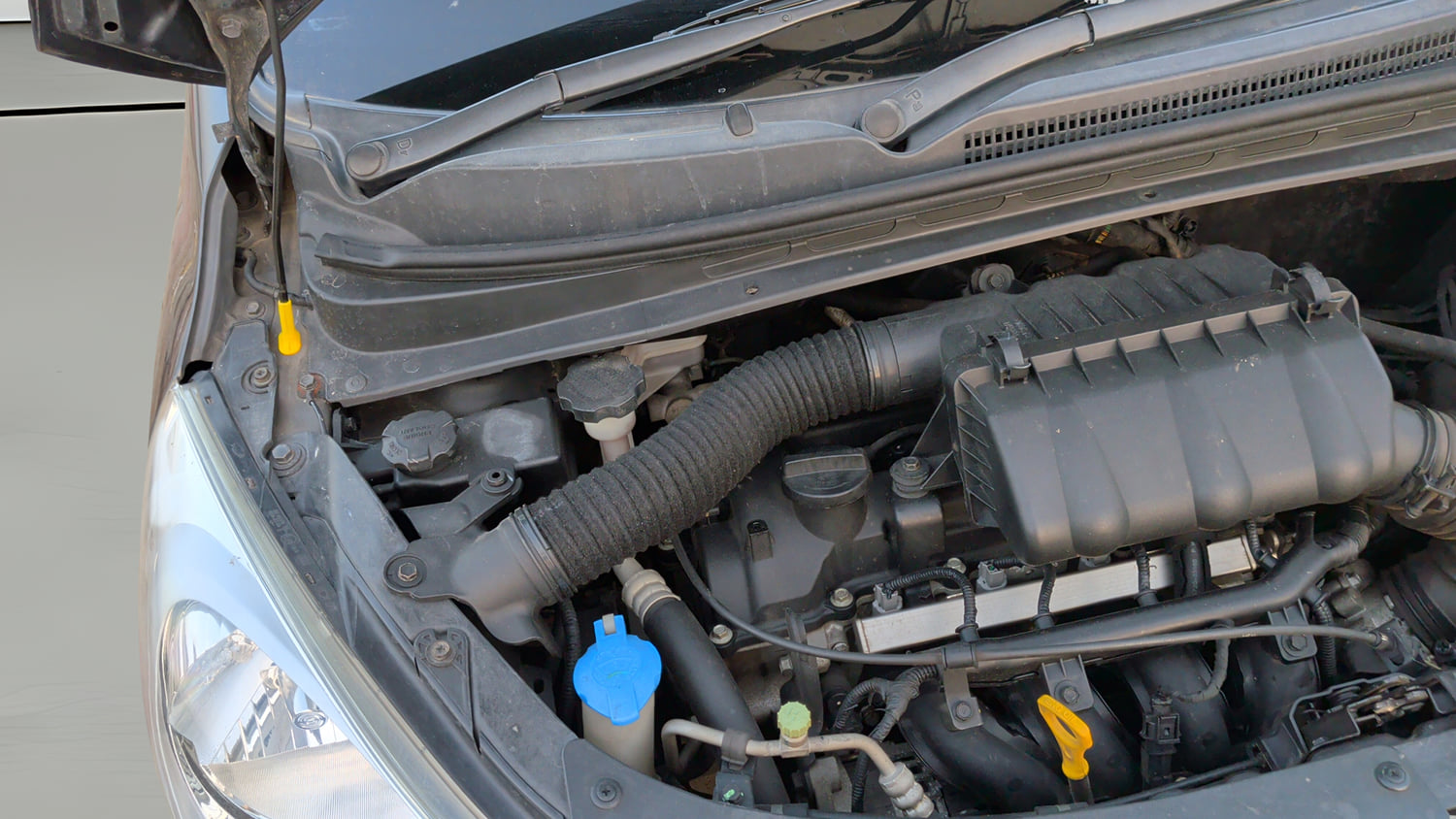 Used 2012 Hyundai i10 Sportz 1.2 Kappa2 Petrol Manual engine ENGINE RIGHT SIDE VIEW