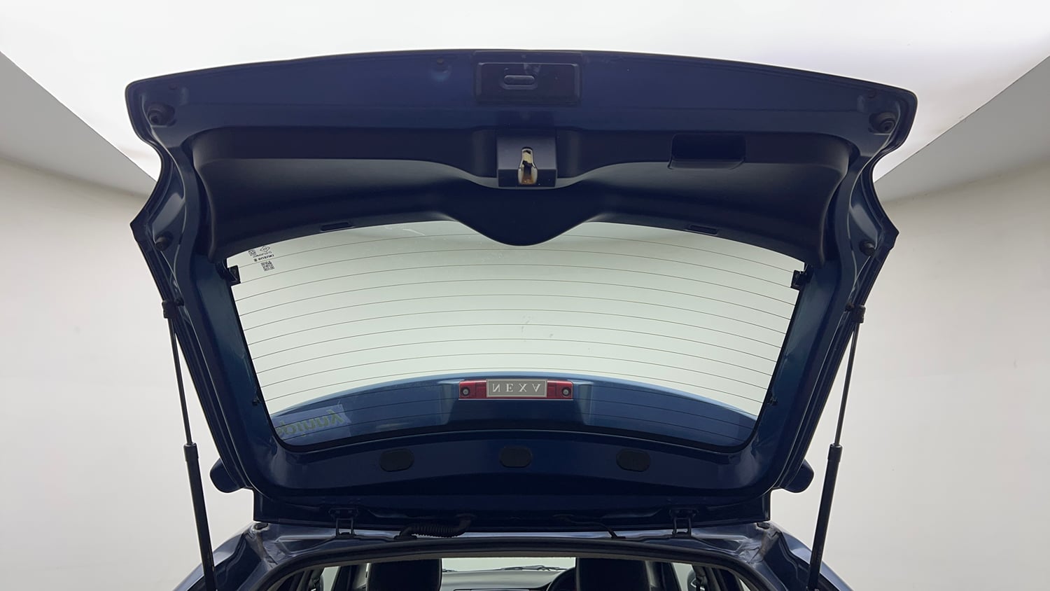 Used 2016 Maruti Suzuki Baleno Delta 1.2 AT Petrol Automatic interior DICKY DOOR OPEN VIEW