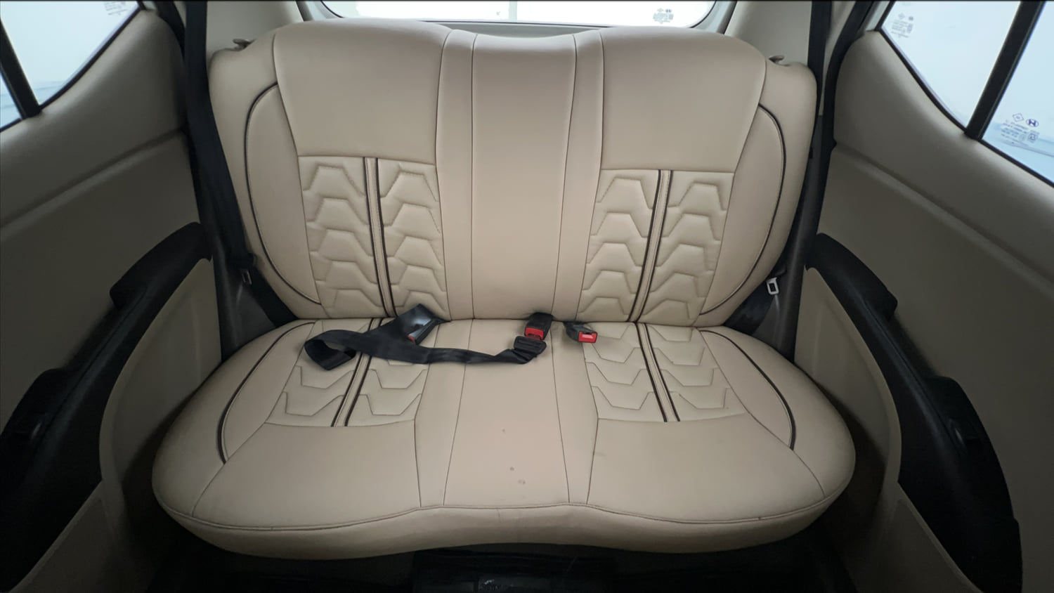 Used 2014 Hyundai i10 Sportz 1.1 iRDE2 Petrol Manual interior REAR SEAT CONDITION VIEW