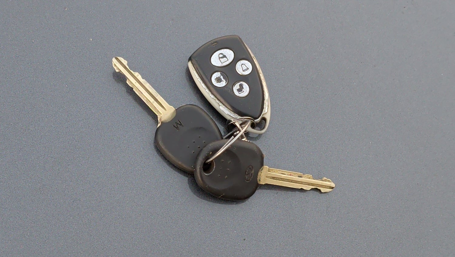 Used 2012 Hyundai i10 Sportz 1.2 Kappa2 Petrol Manual extra CAR KEY VIEW