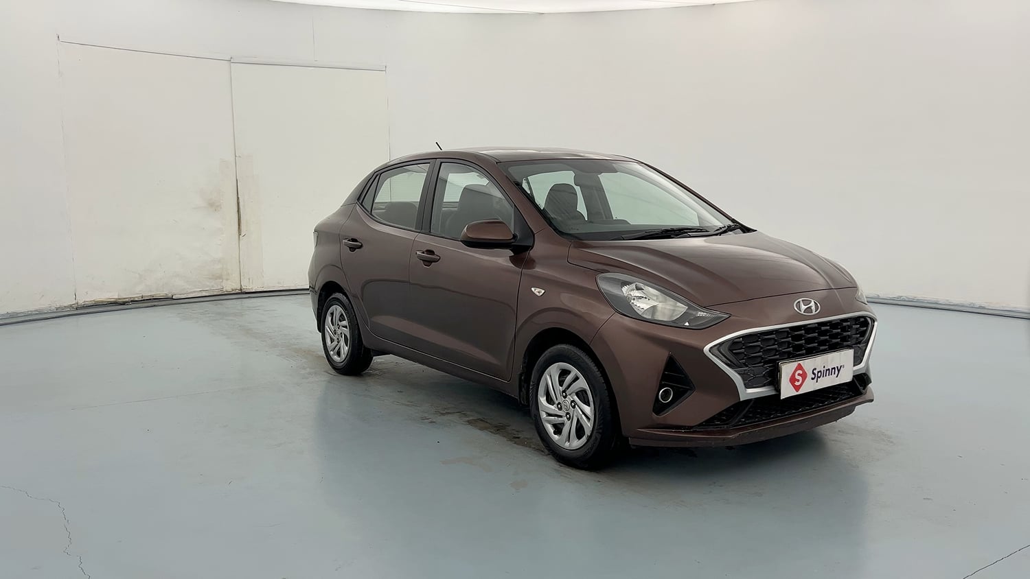 Used 2022 Hyundai Aura S 1.2 CNG Cng Manual exterior RIGHT FRONT CORNER VIEW