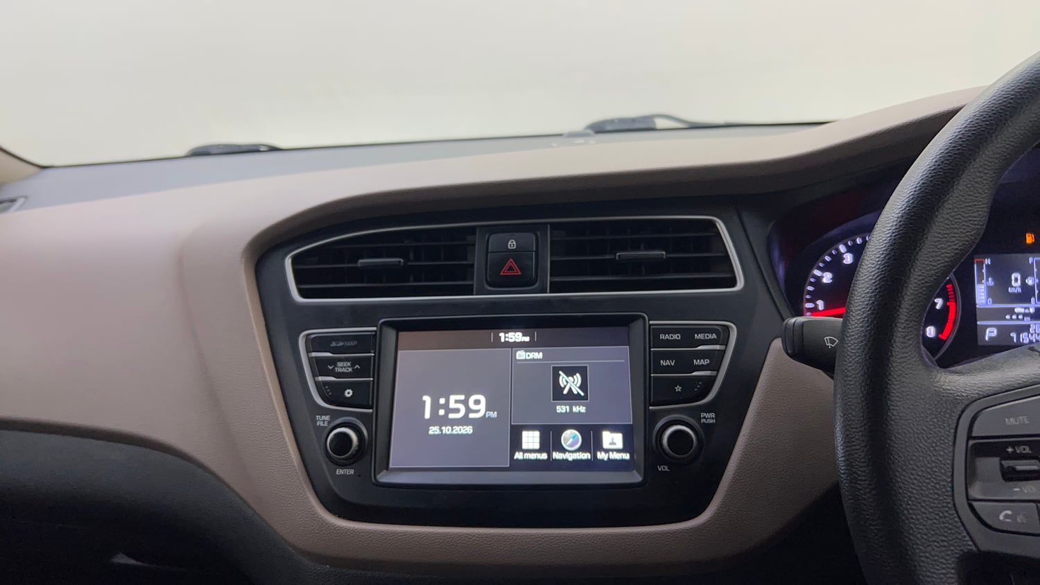Used 2018 Hyundai Elite i20 Asta 1.2 AT Petrol Automatic top_features Touch screen infotainment system
