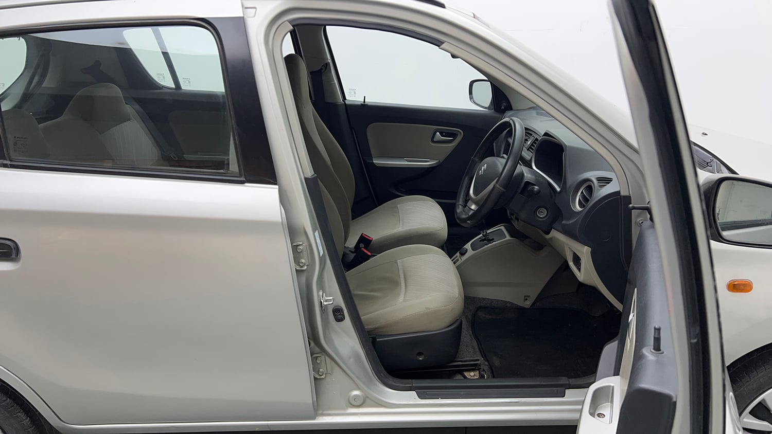 Used 2017 maruti-suzuki Alto K10 VXi (O) AMT Petrol Automatic interior RIGHT SIDE FRONT DOOR CABIN VIEW