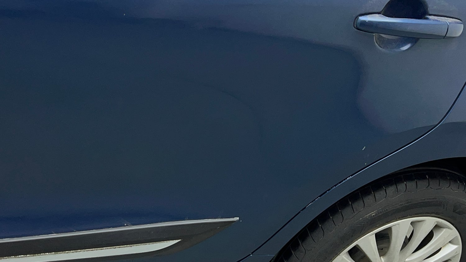 Used 2016 Maruti Suzuki Baleno Delta 1.2 AT Petrol Automatic dents MINOR DENT