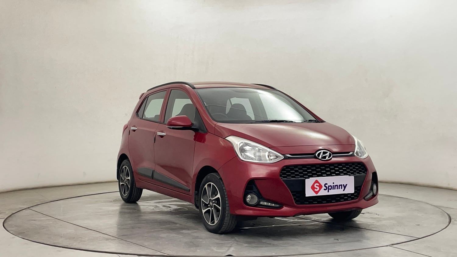 Used 2018 Hyundai Grand i10 Asta 1.2 Kappa VTVT Petrol Manual exterior RIGHT FRONT CORNER VIEW
