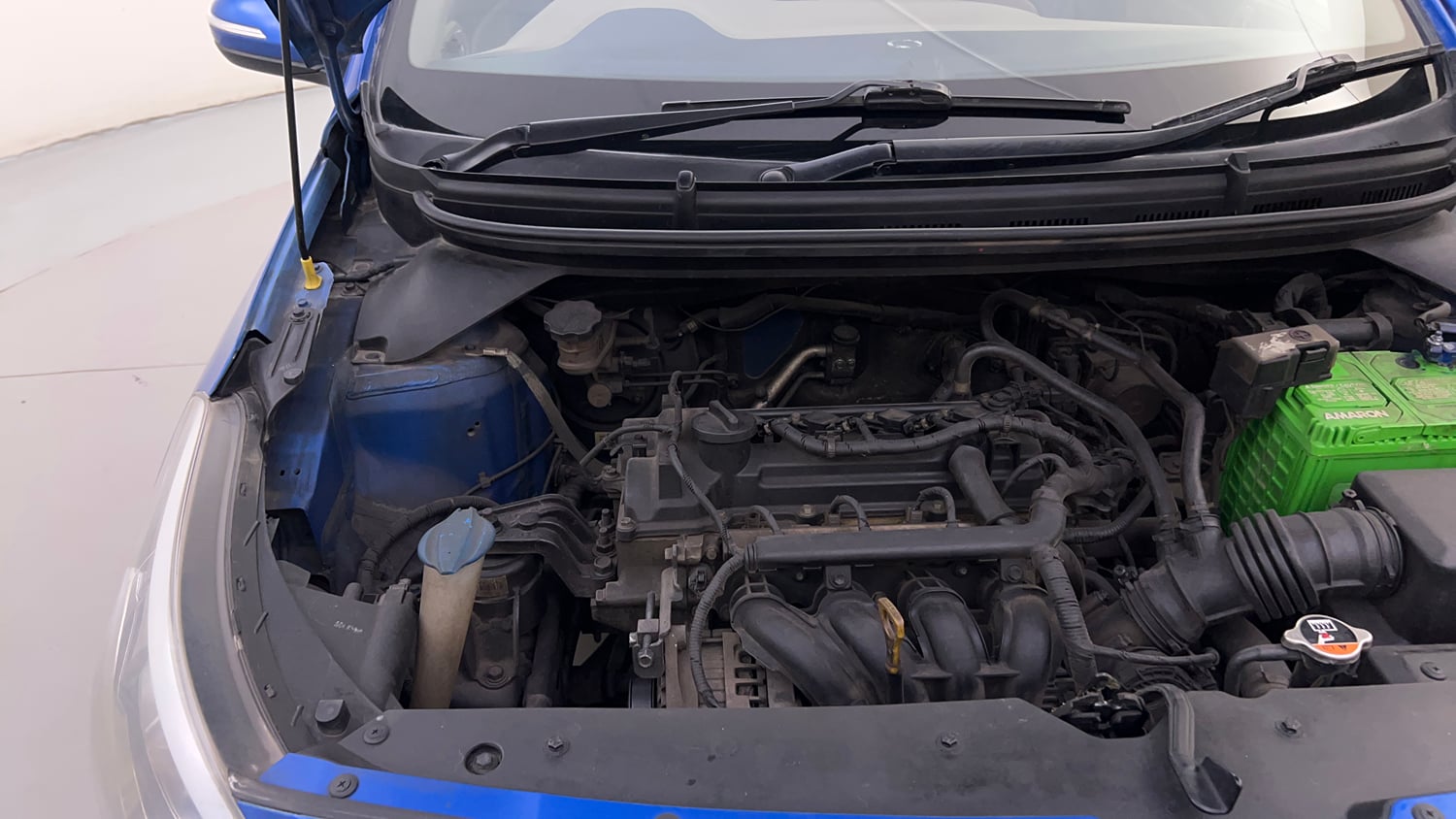 Used 2018 Hyundai Elite i20 Asta 1.2 AT Petrol Automatic engine ENGINE RIGHT SIDE HINGE & APRON VIEW