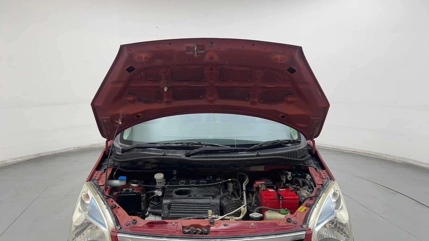Used 2017 Maruti Suzuki Wagon R LXI CNG Cng Manual engine ENGINE & BONNET OPEN FRONT VIEW