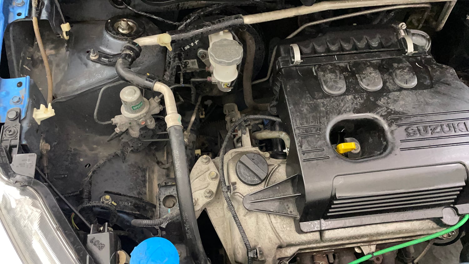 Used 2016 Maruti Suzuki Celerio VXi AMT Petrol Automatic engine ENGINE RIGHT SIDE VIEW