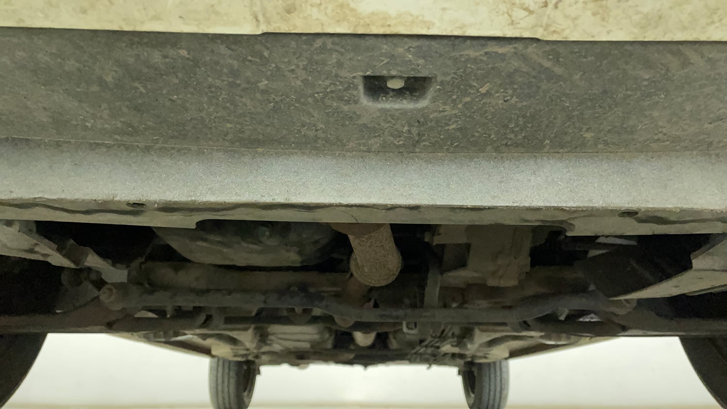 Used 2023 Tata Tiago XT (O) Petrol Manual extra FRONT LEFT UNDERBODY VIEW