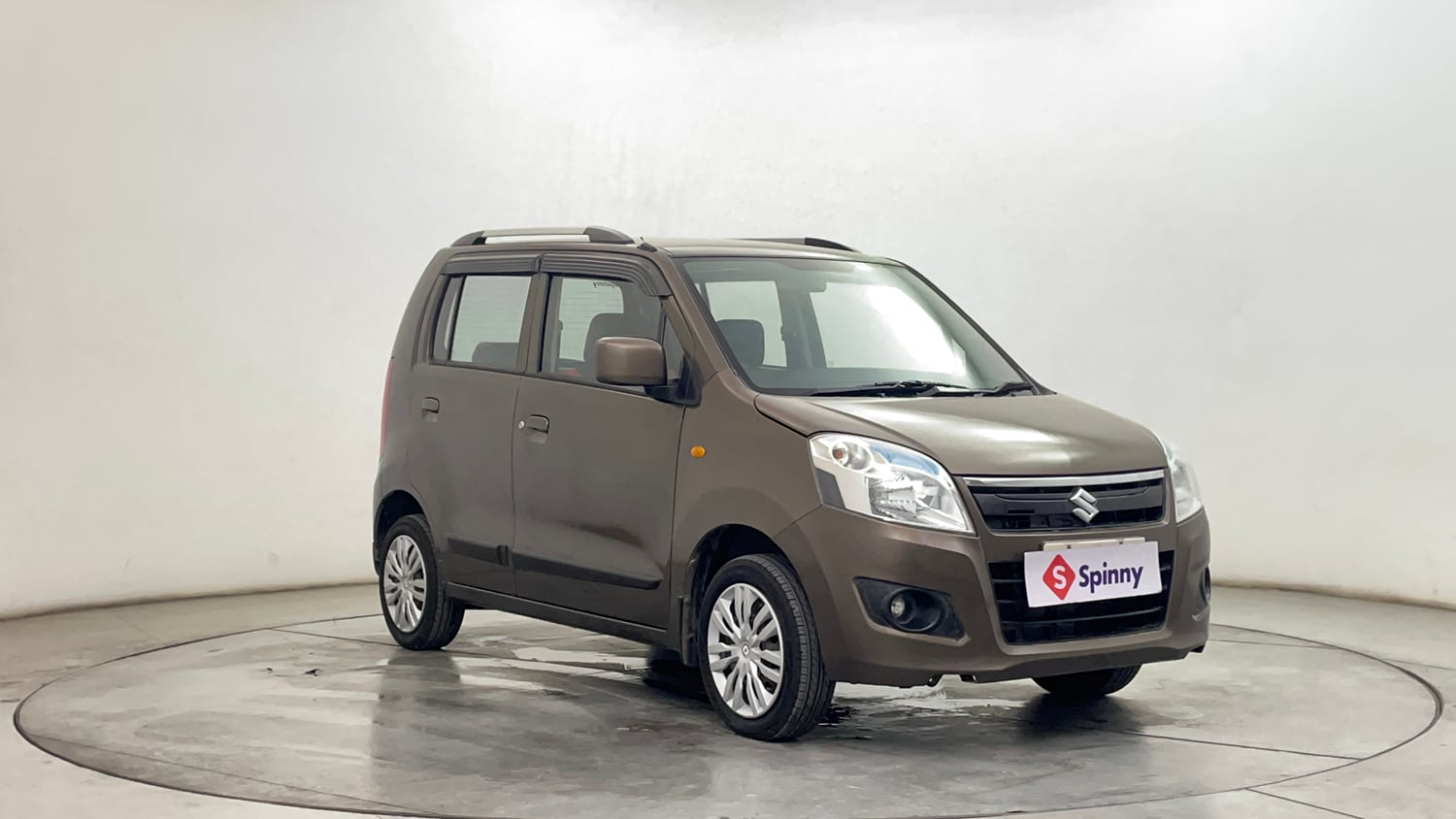 Used 2015 Maruti Suzuki Wagon R VXI Petrol Manual exterior RIGHT FRONT CORNER VIEW