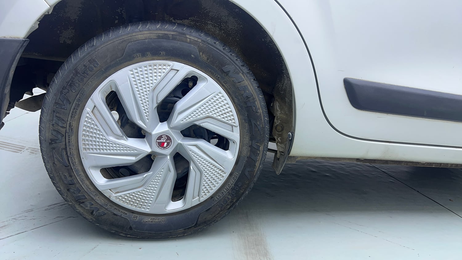 Used 2022 Maruti Suzuki Wagon R VXI 1.0 CNG Cng Manual tyres RIGHT REAR TYRE RIM VIEW