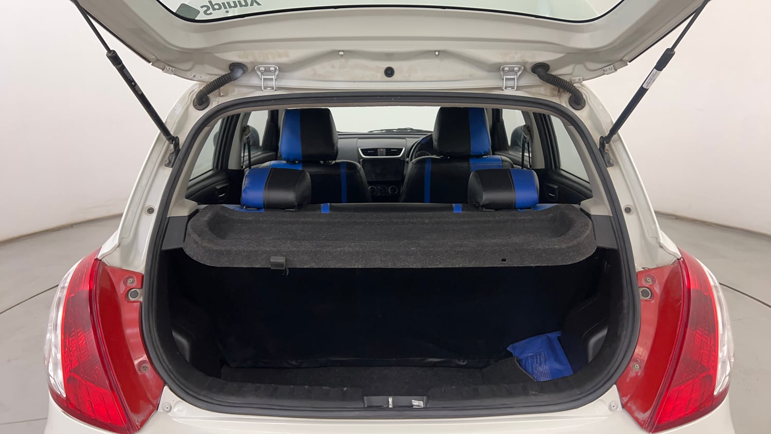 Used 2013 Maruti Suzuki Swift VXi Petrol Manual interior DICKY INSIDE VIEW