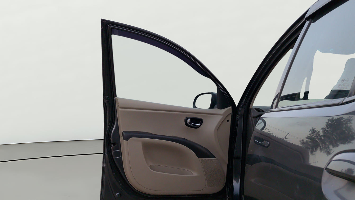 Used 2012 Hyundai i10 Sportz 1.2 Kappa2 Petrol Manual interior LEFT FRONT DOOR OPEN VIEW