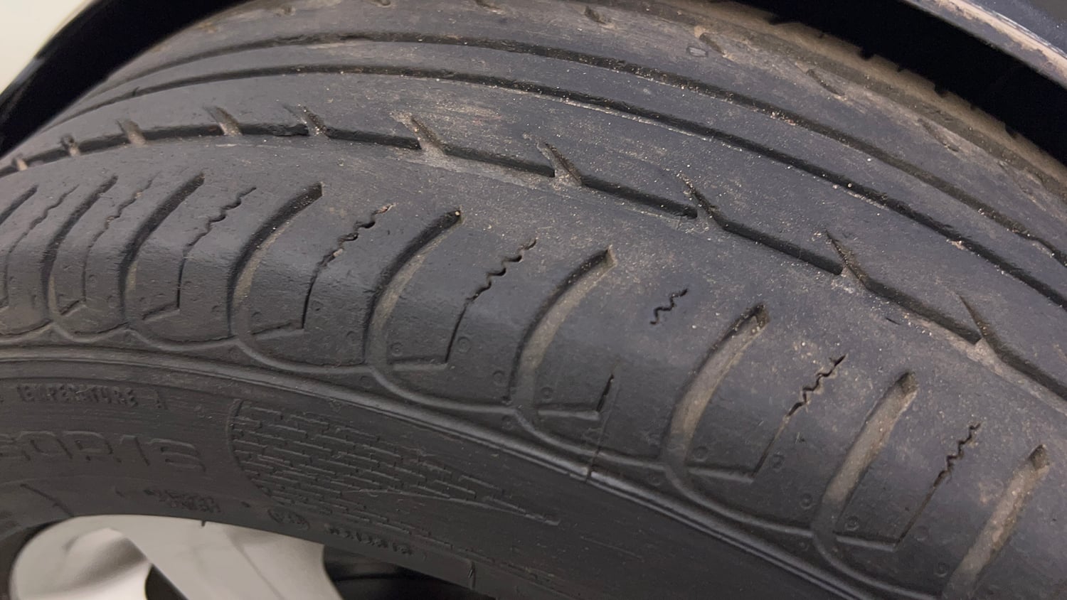 Used 2021 Ford EcoSport Titanium 1.5L TDCi Diesel Manual tyres SPARE TYRE VIEW