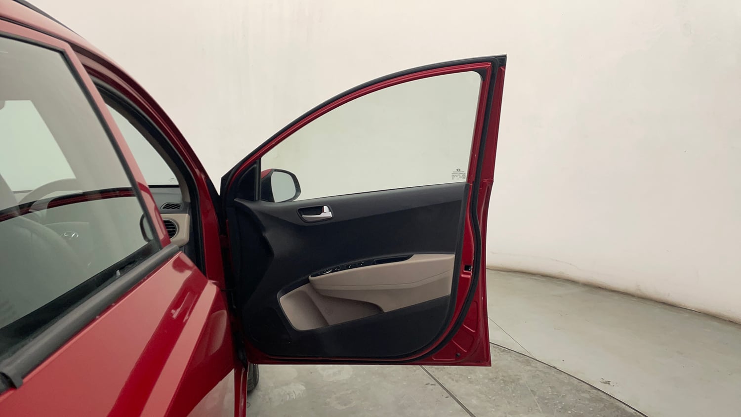 Used 2018 Hyundai Grand i10 Asta 1.2 Kappa VTVT Petrol Manual interior RIGHT FRONT DOOR OPEN VIEW