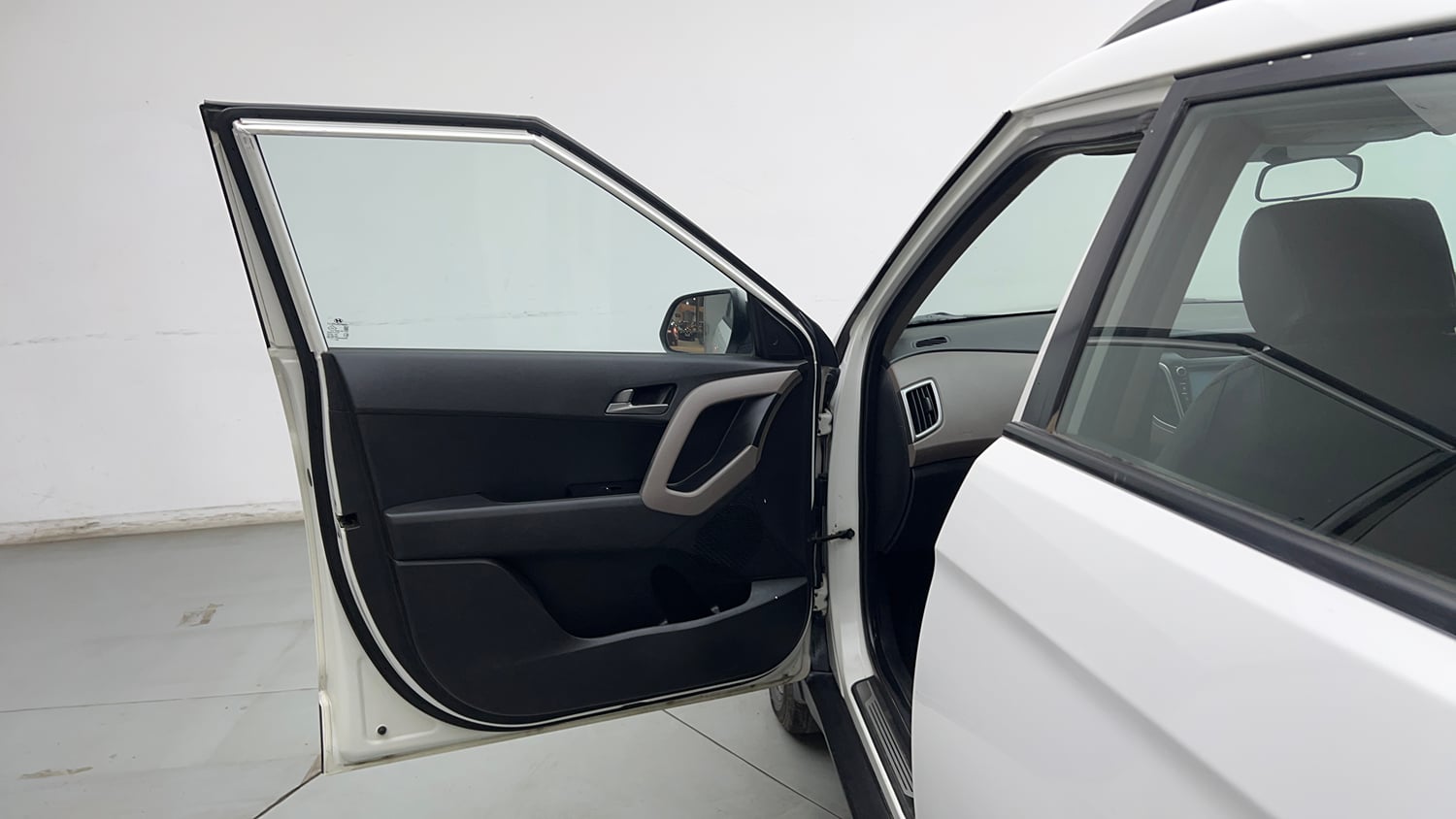 Used 2017 Hyundai Creta SX Plus 1.6 AT Petrol Petrol Automatic interior LEFT FRONT DOOR OPEN VIEW