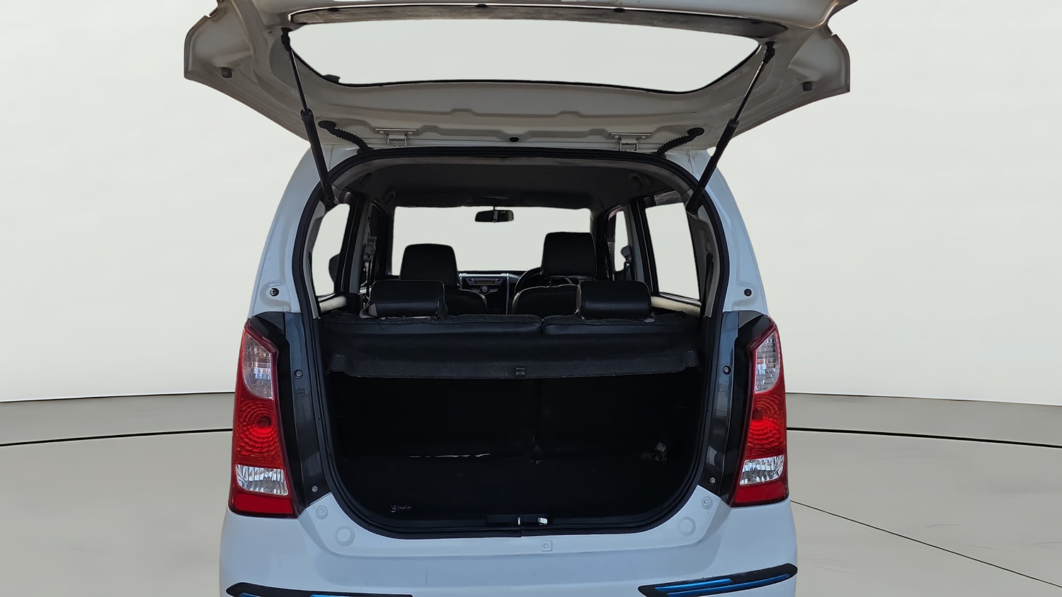 Used 2015 Maruti Suzuki Wagon R VXI Petrol Manual interior DICKY INSIDE VIEW