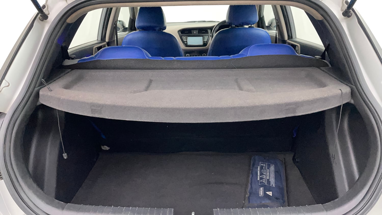 Used 2017 Hyundai Elite i20 Asta 1.2 Petrol Manual interior DICKY INSIDE VIEW