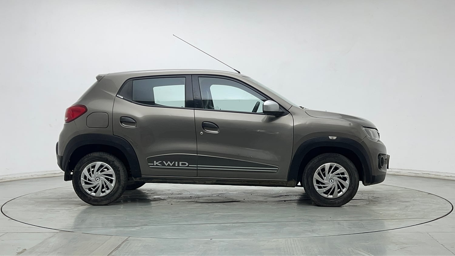 Used 2019 Renault Kwid 1.0 RXT AMT Opt Petrol Automatic exterior RIGHT SIDE VIEW