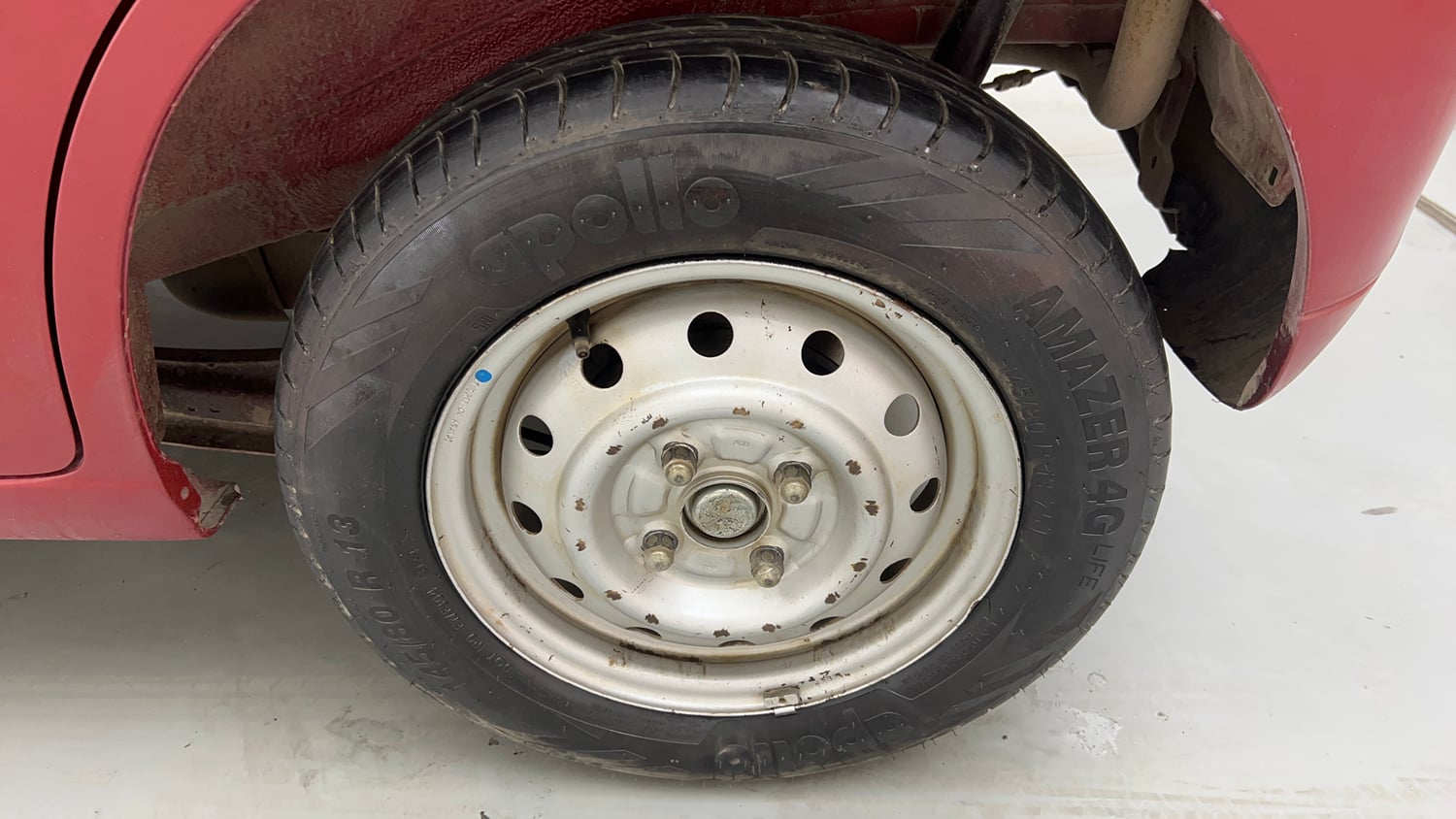 Used 2017 Maruti Suzuki Wagon R LXI CNG Cng Manual tyres LEFT REAR TYRE RIM VIEW